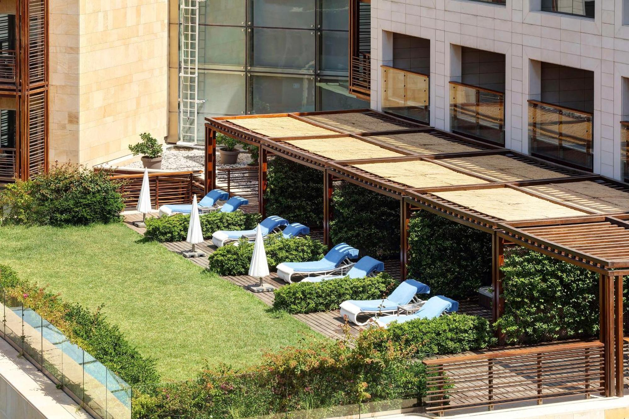 Kempinski Summerland Hotel & Resort Beirut Exterior photo